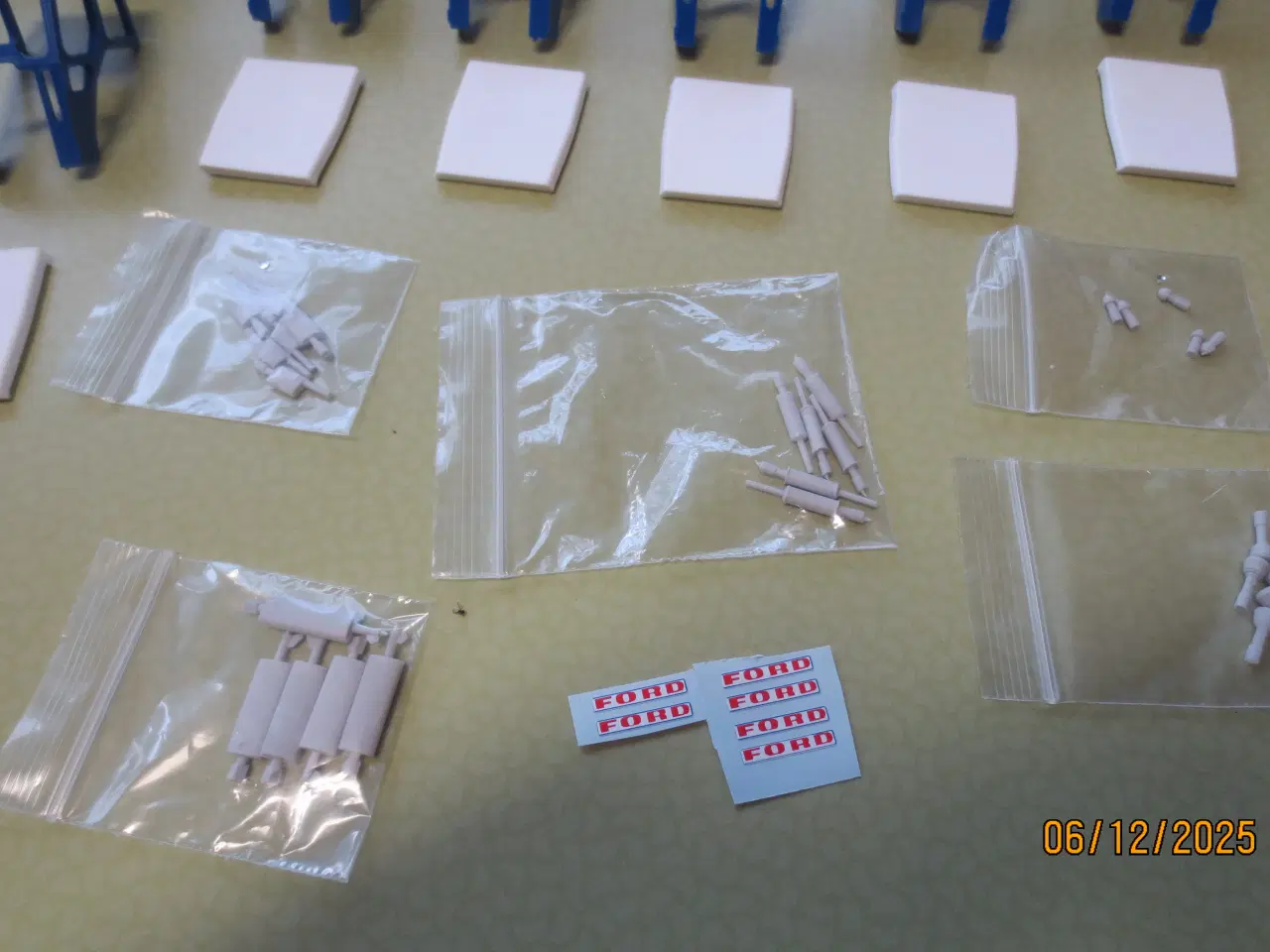 Billede 4 - 6 stk Nye Modeltraktor Tilbehør Førerkabiner