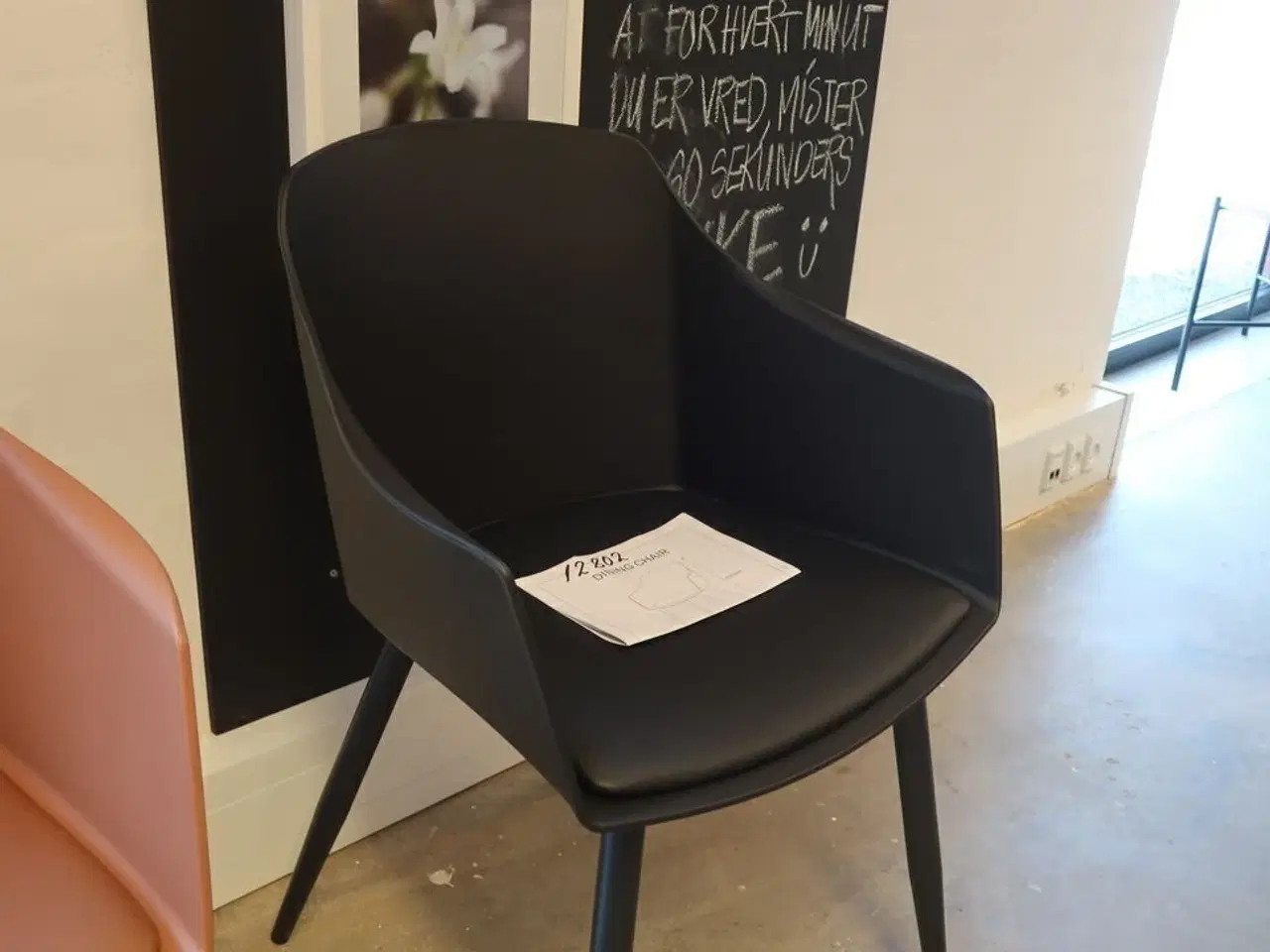 Billede 2 - 2 stk. Line Stol, armlæn