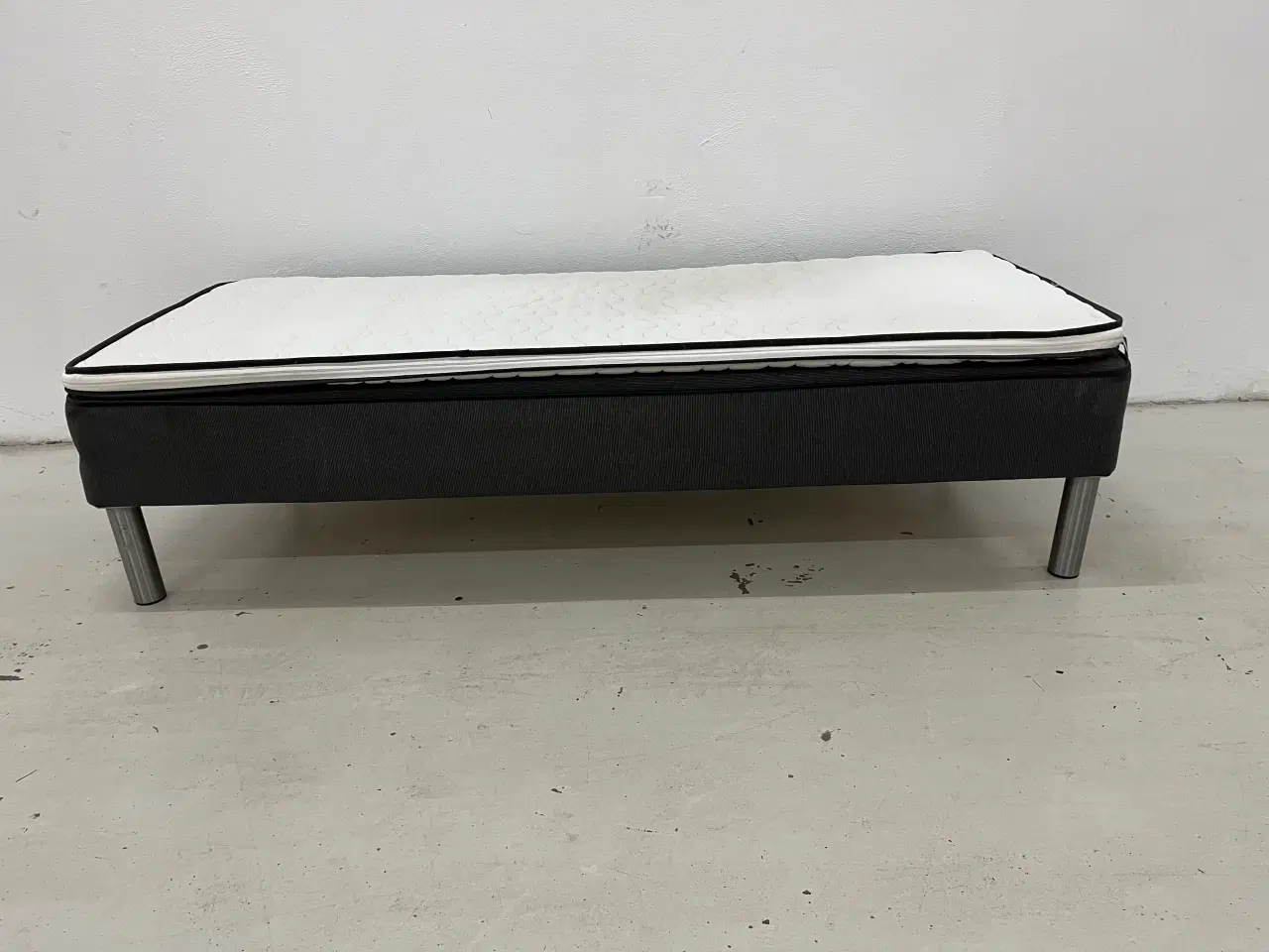 Billede 3 - “Komplet sengesæt bestående af 2 boxmadrasser