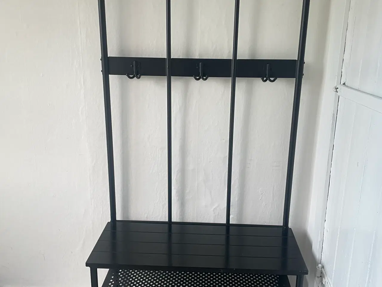 Billede 1 - Tøjstativ med skoopbevaring