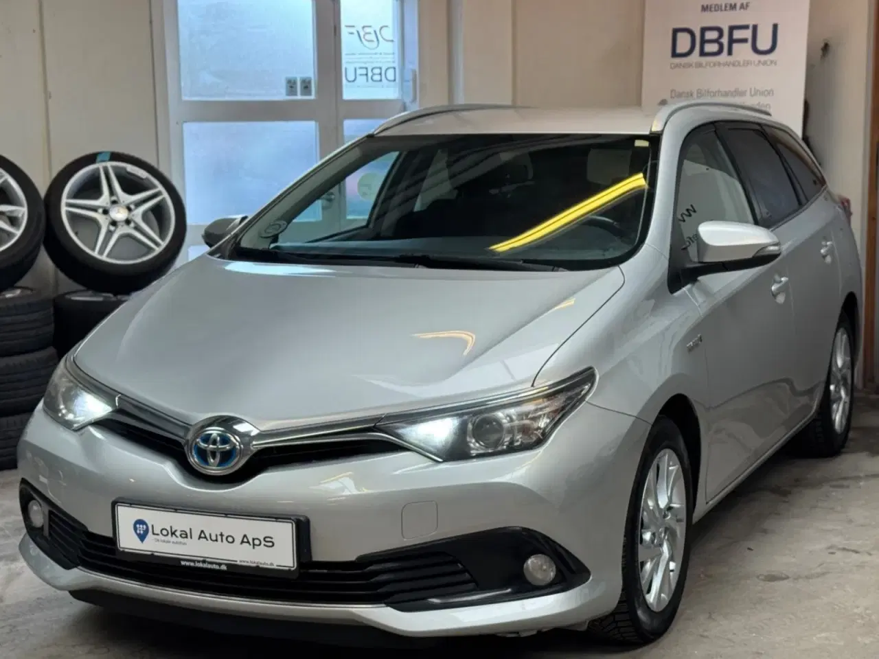 Billede 2 - Toyota Auris 1,8 Hybrid H2 Comfort Touring Sports CVT
