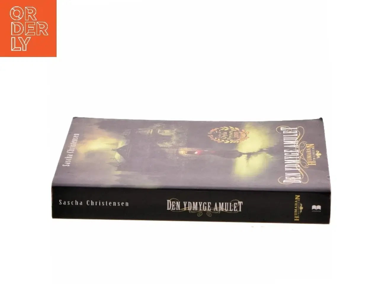 Billede 2 - Den ydmyge amulet af Sascha Christensen (Bog)