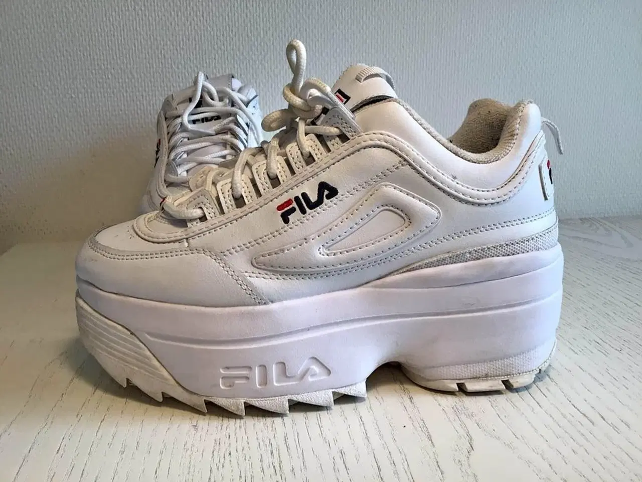 Billede 1 - fila sko