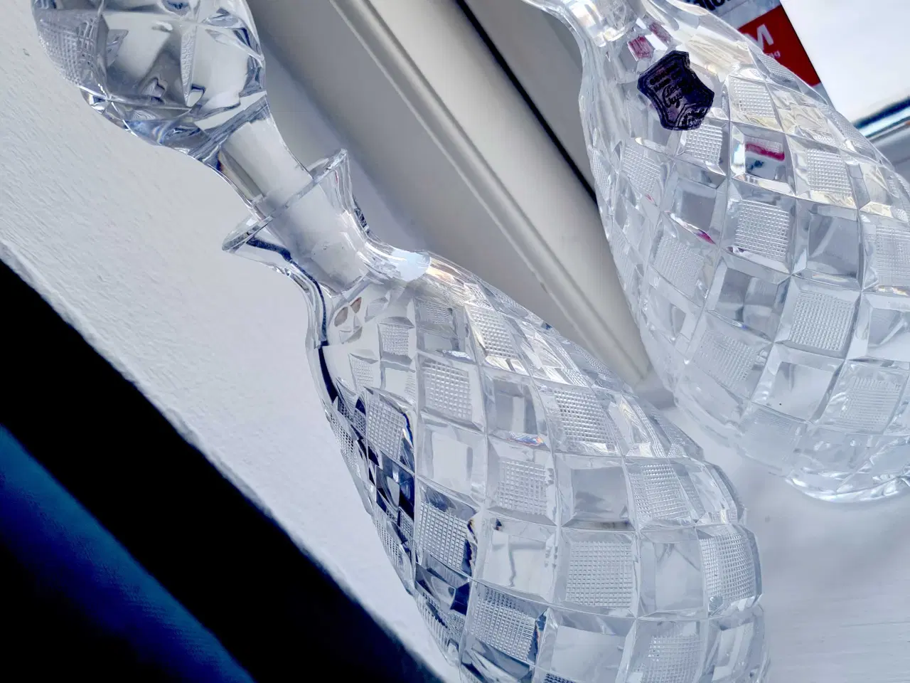 Billede 3 - 2 høje flotte og ens krystal karafler