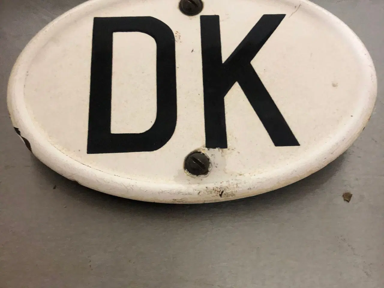 Billede 1 - DK emaljeskilt fra veteranbil