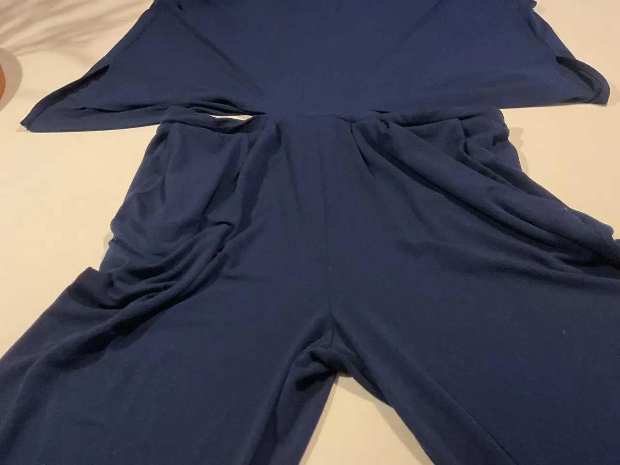 Billede 2 - By Malene Birger blå buksedragt størrelse L