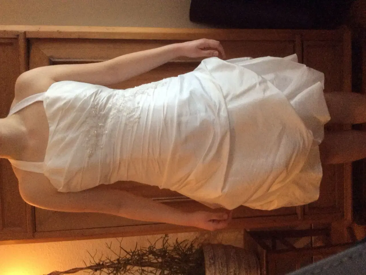Billede 1 - Flot kjole Lilly