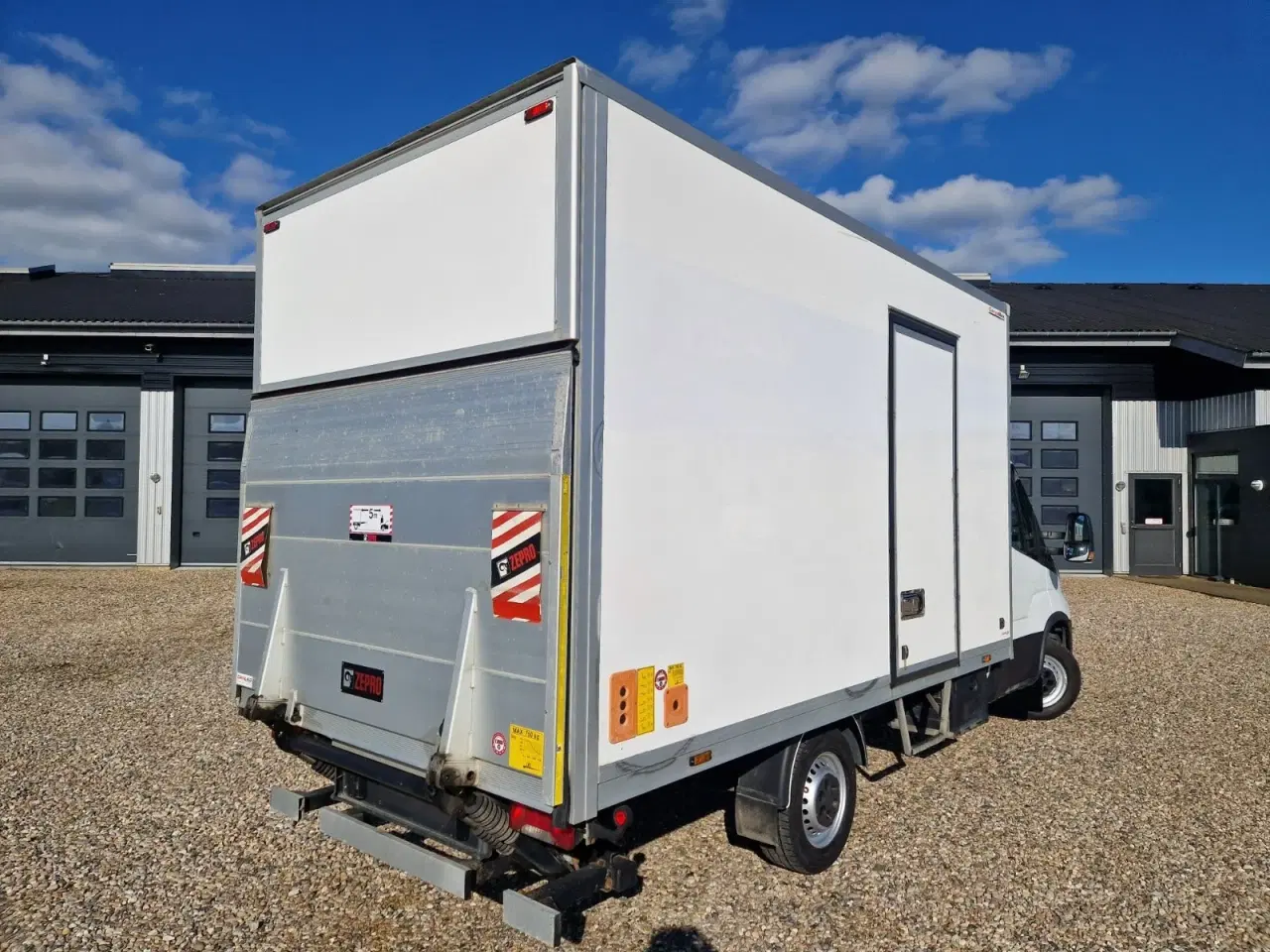 Billede 5 - Iveco Daily 2,3 35S14 Alukasse m/lift