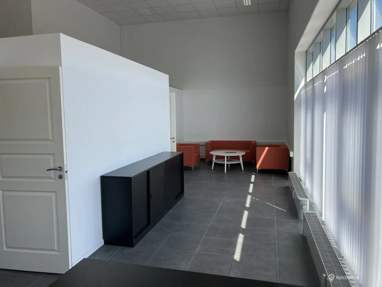 Billede 8 - Kontor - salgslokaler - showroom med facade mod motorvejen