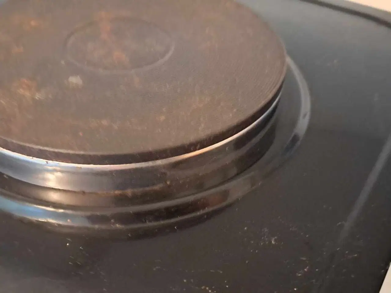 Billede 8 - Ovn med 2 kogeplader