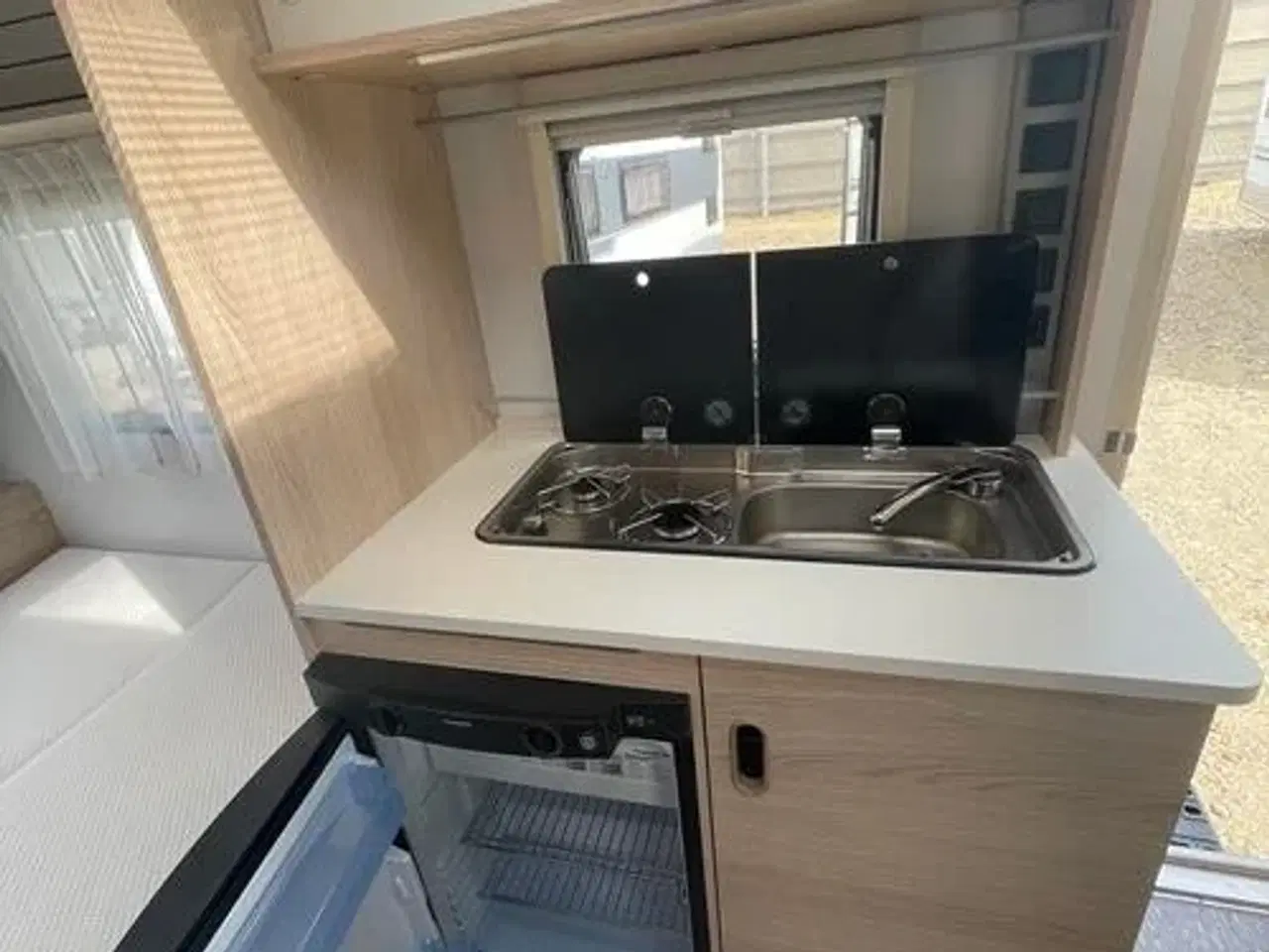 Billede 6 - Adria Aviva 400 PS