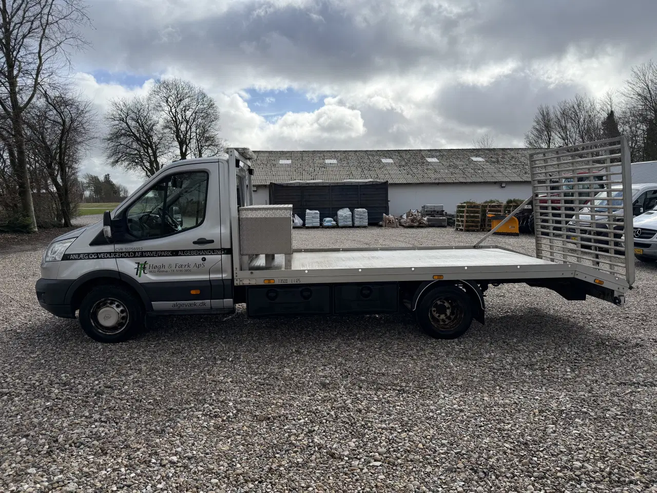 Billede 1 - Ford Transit med gartnerlad