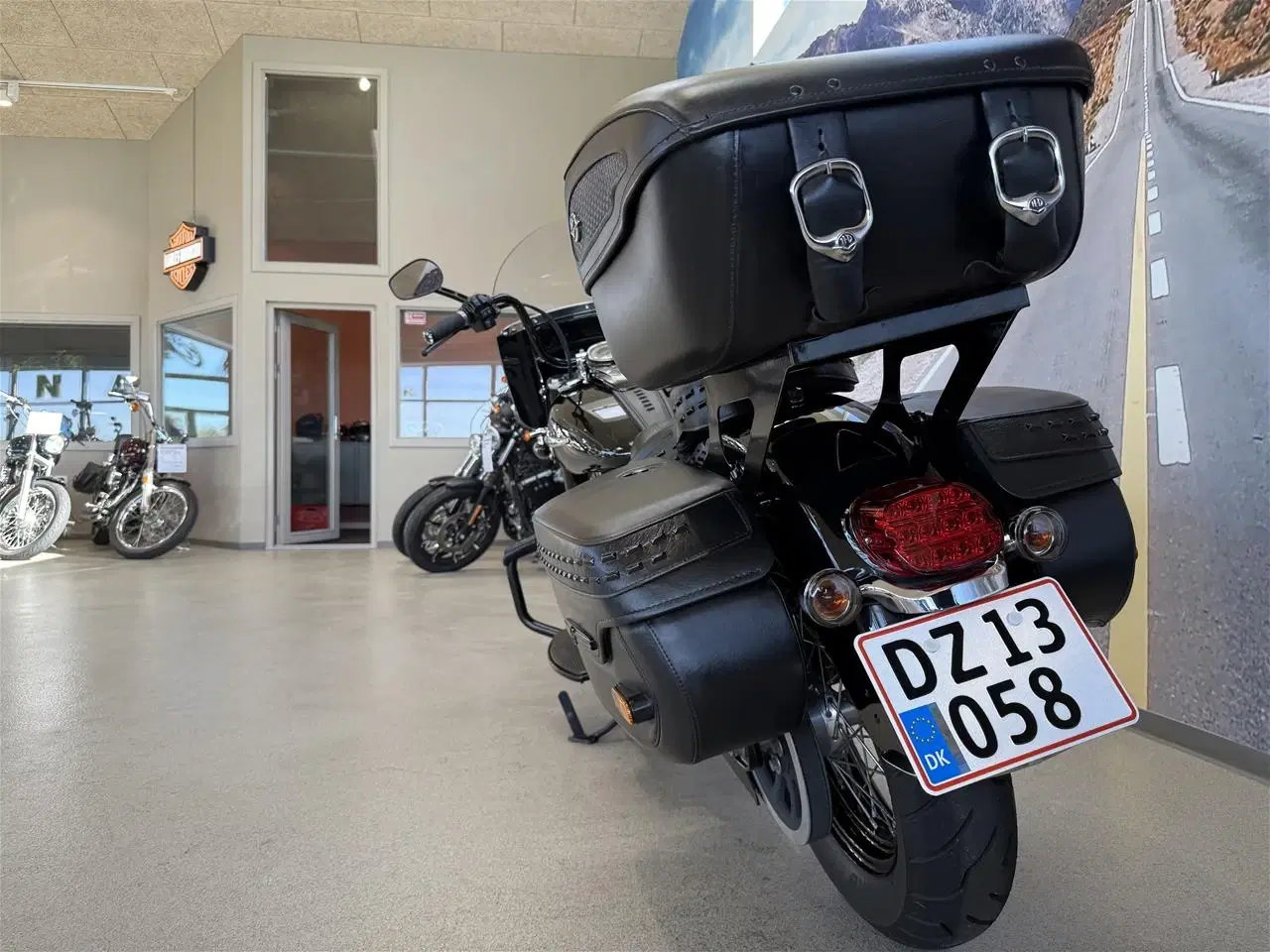 Billede 28 - Harley-Davidson FLHCS Heritage Classic 114