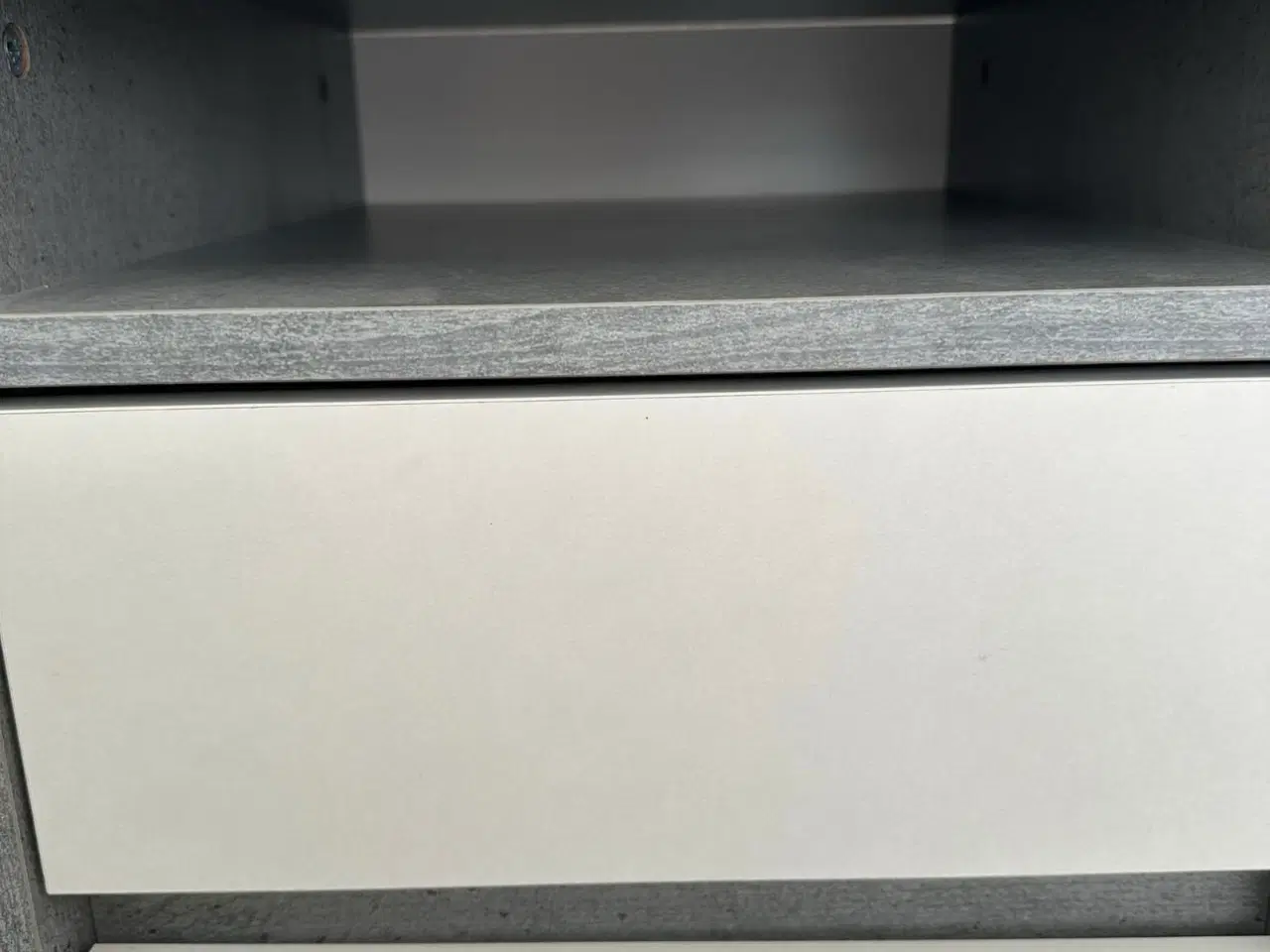 Billede 2 - Skrivebord