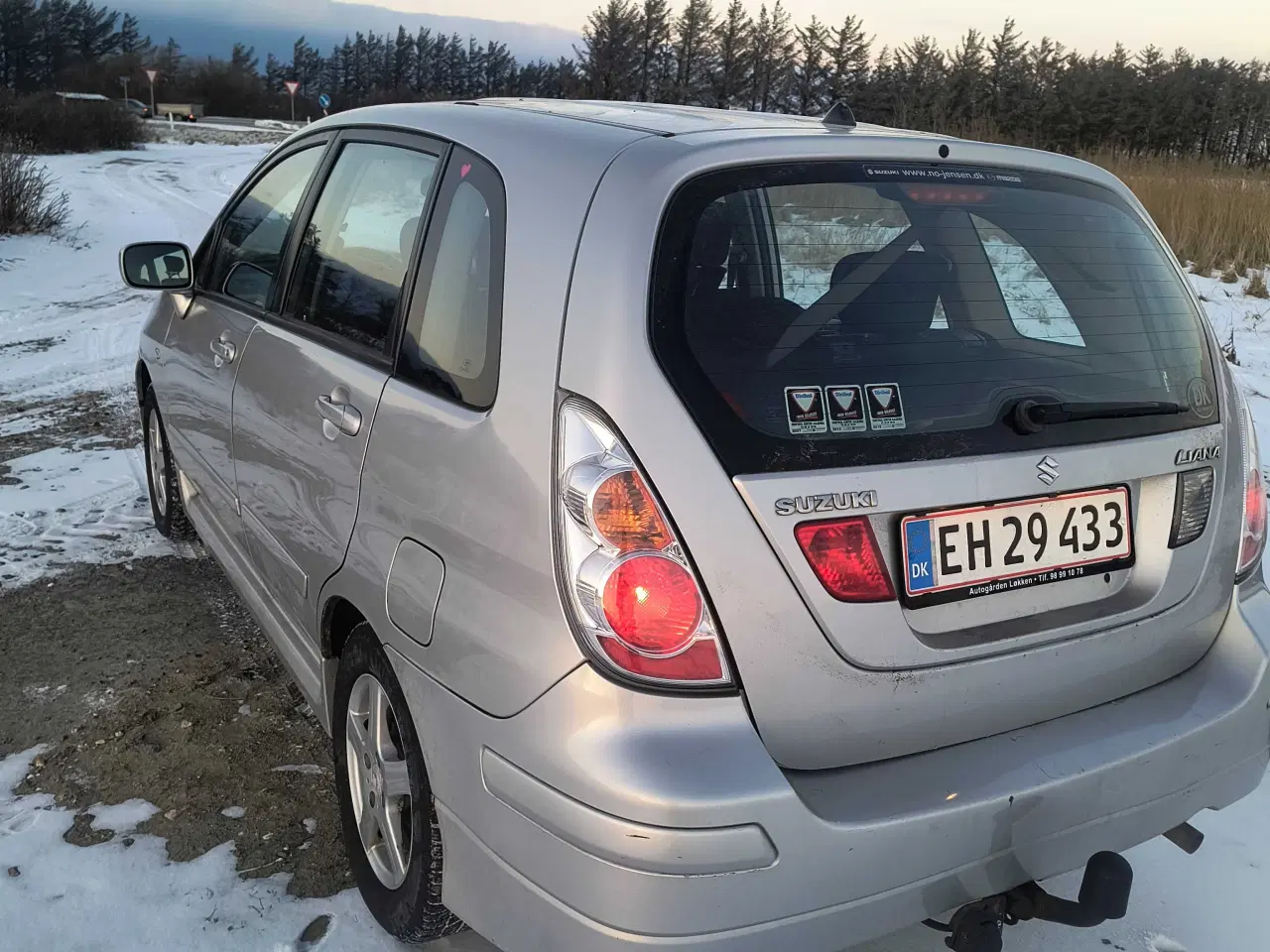 Billede 3 - Bil med træk og 1 år til syn