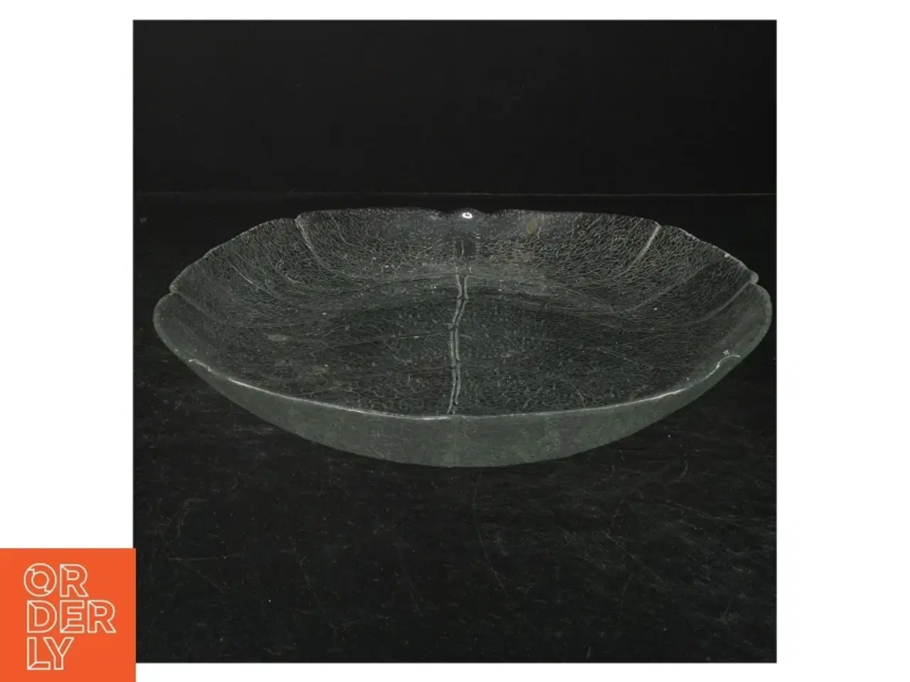 Billede 2 - Dekorativt bladformet fad (str. 36x26 cm)