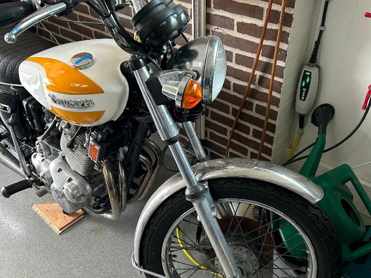 Billede 4 - Triumph Trident T-160, 1975, veteranmotorcykel