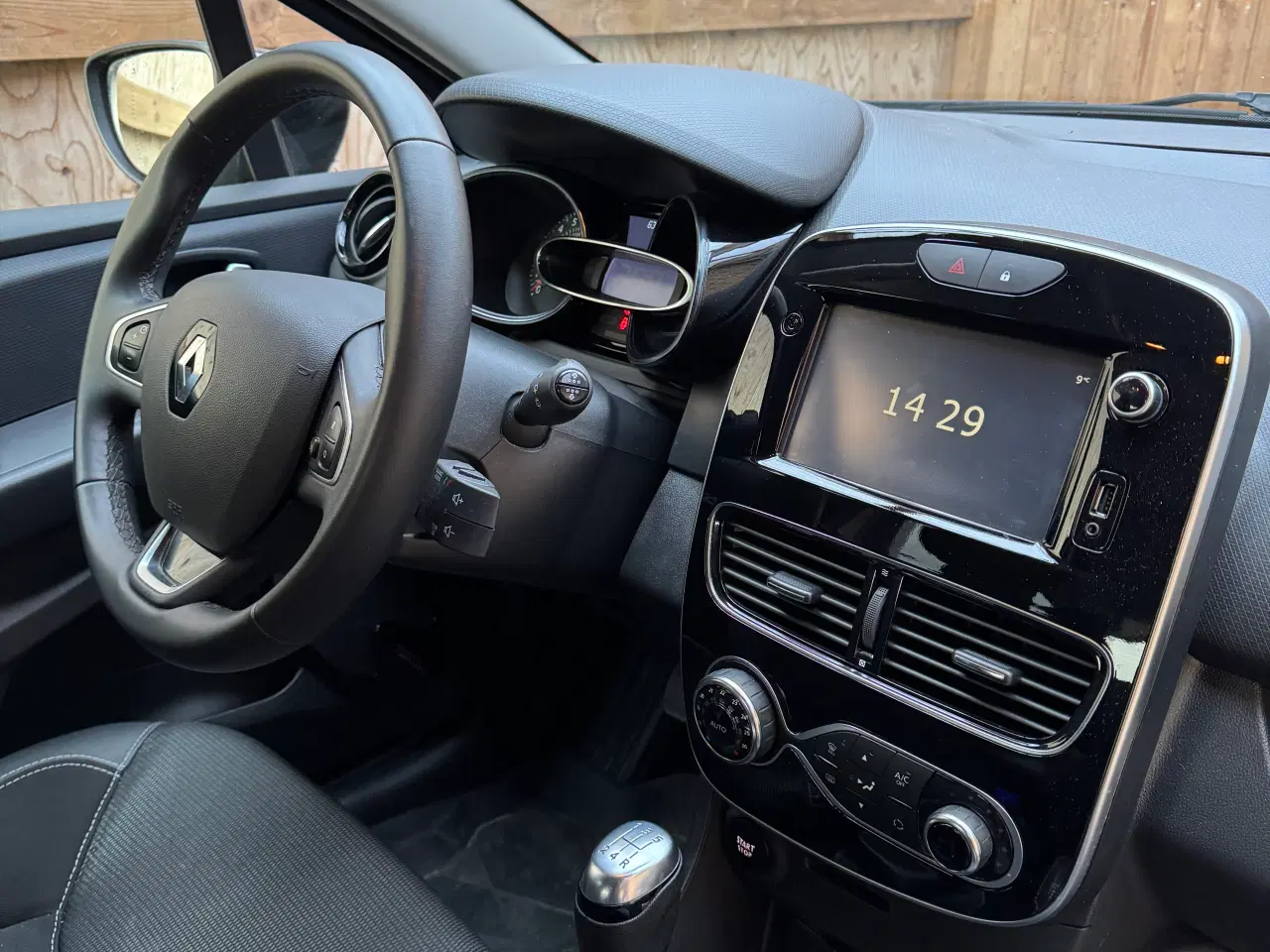 Billede 5 - Renault Clio IV 0,9 TCe Zen Sport Tourer 63.200 km