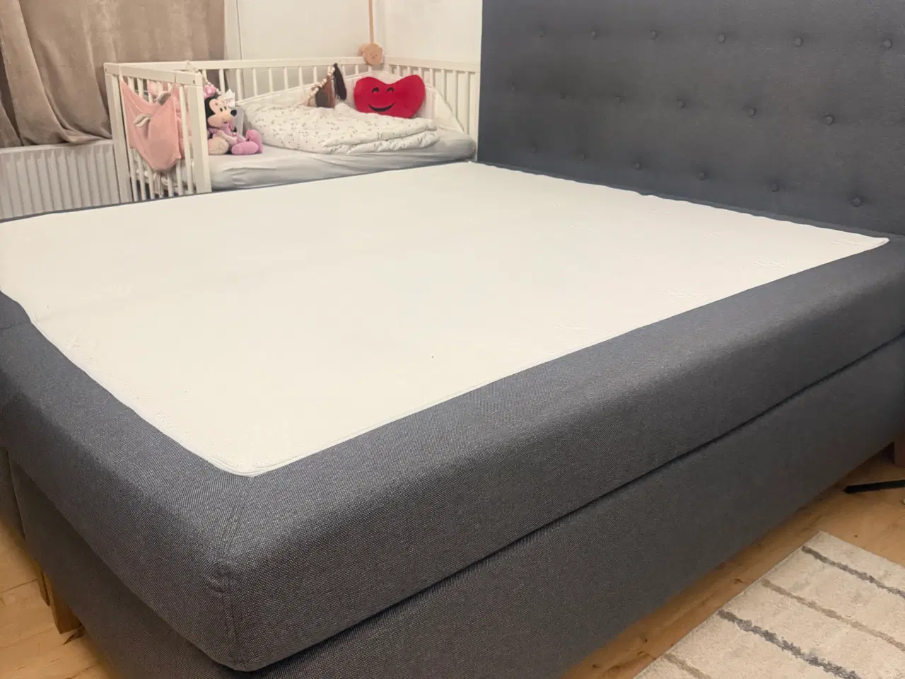 Billede 3 - Kontinental seng med senge gavl