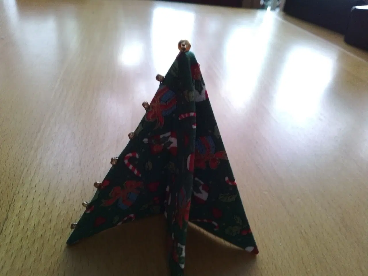 Billede 9 - 9 forskellige juletræer