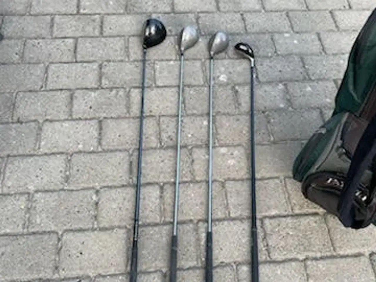Billede 5 - Golfsæt og golfbag og diverse køller og jern