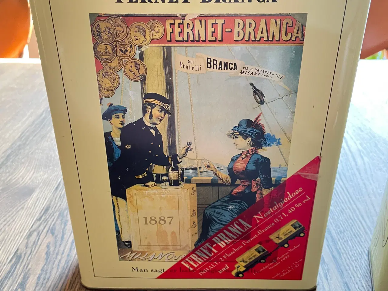 Billede 2 - FERNET-BRANCA blikdåser.