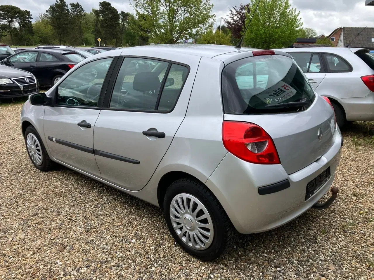 Billede 3 - Renault Clio III 1,6 Dynamique BeatUp