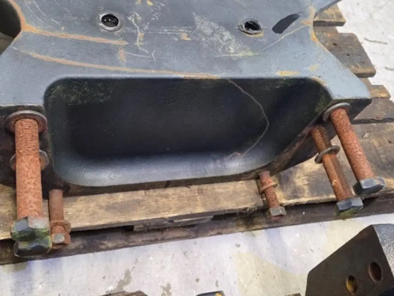 Billede 10 - Case Puma 185 Vægtholder 84232750 (5 Stk)