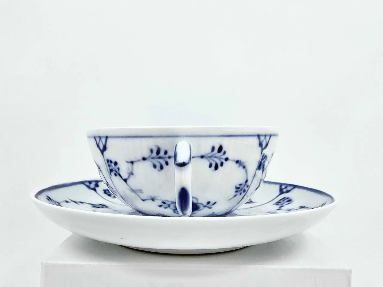 Billede 10 - Musselmalet Riflet Bouillonkop & Underkop 