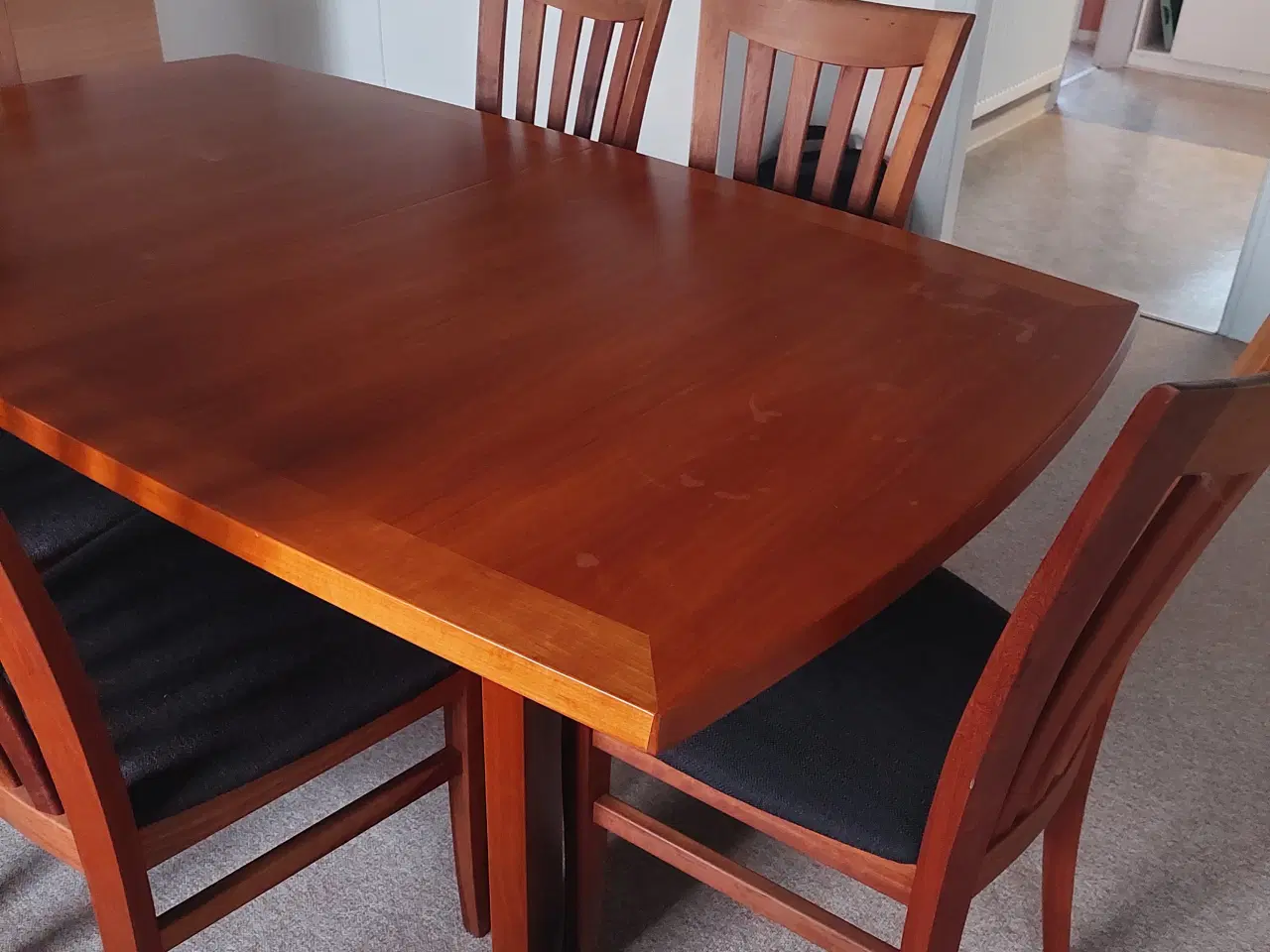 Billede 1 - Skovby spisebord I Kirsebærtræ