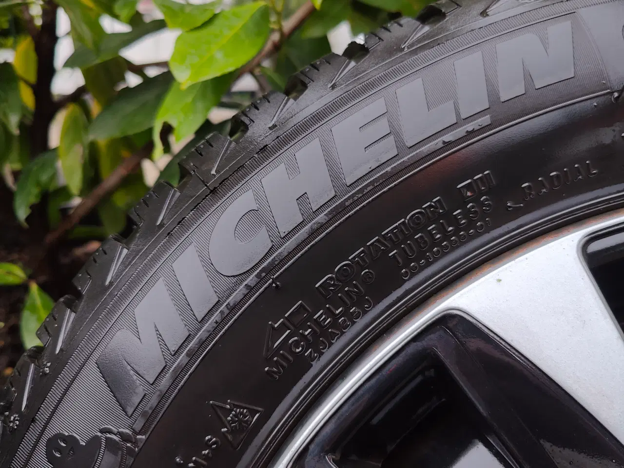 Billede 2 - Vinterdæk MICHELIN 15"