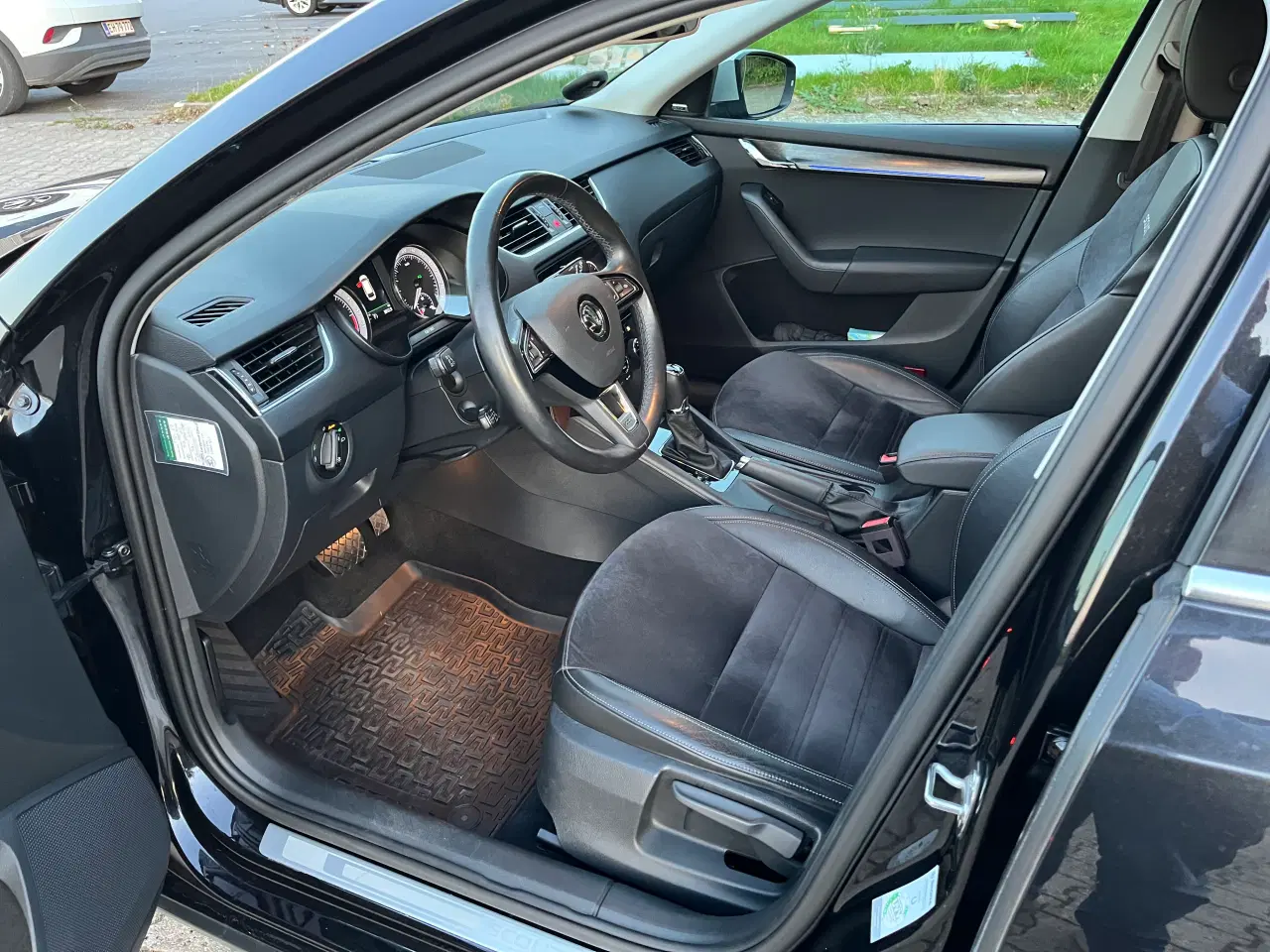 Billede 8 - Skoda Octavia Scout st.car 2,0 TDI DSG 184 HK