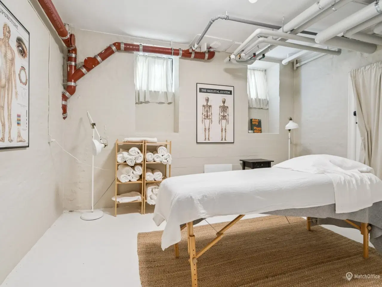 Billede 9 - Flot butik med kældershowroom