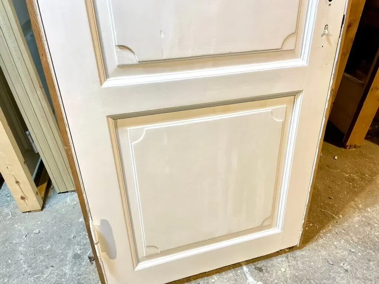 Billede 3 - Smuk, venstrehængt fyldningsdør m. karm