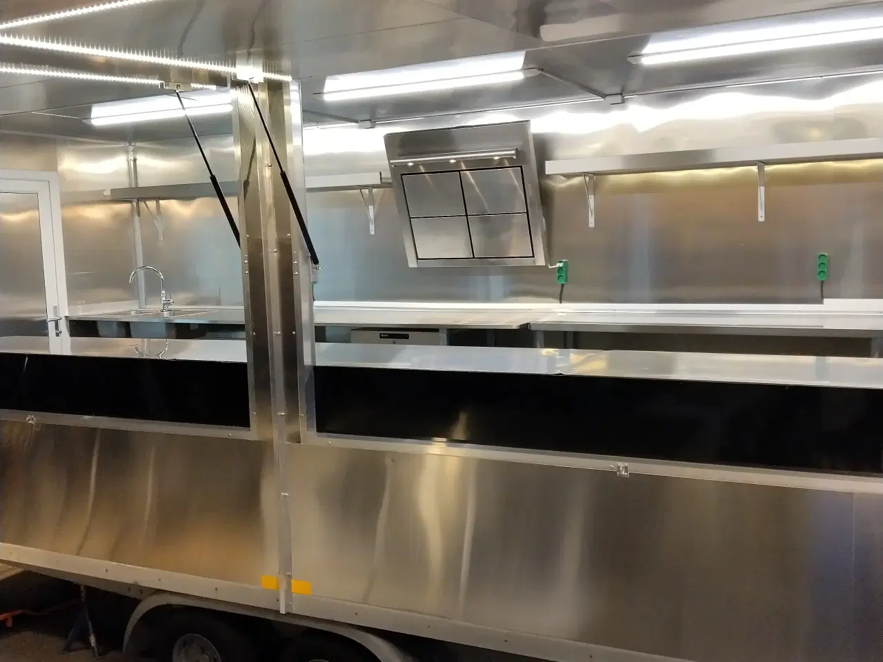 Billede 4 - foodtrailer salgsvogn pølsevogn madvogn kebabvogn