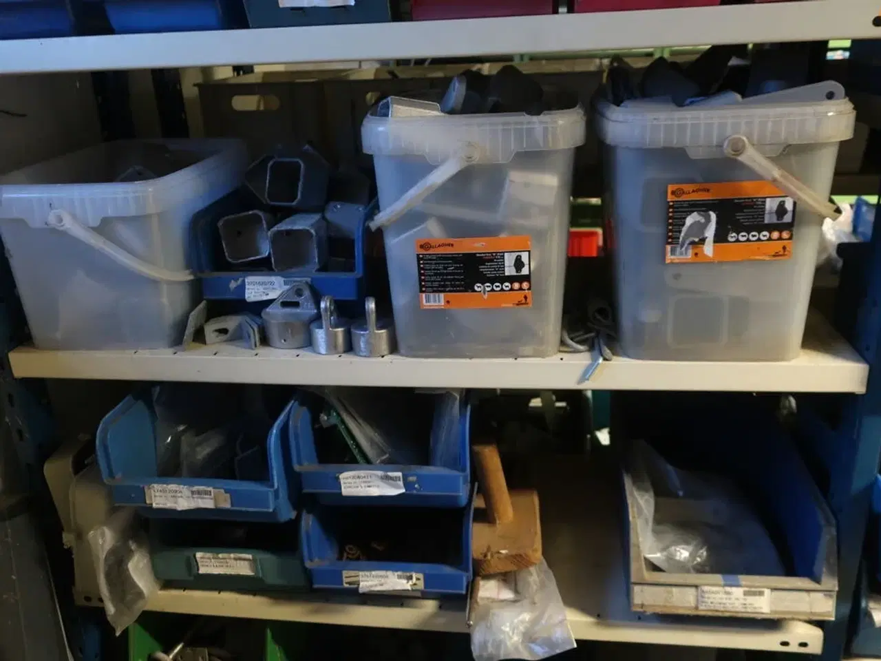 Billede 18 - 3 fag reoler inkl. indhold (se billeder)