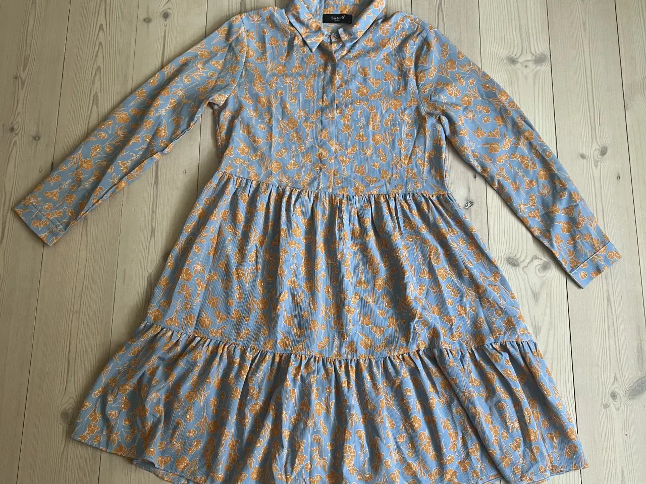 Billede 1 - Kjole fra Sisters point 