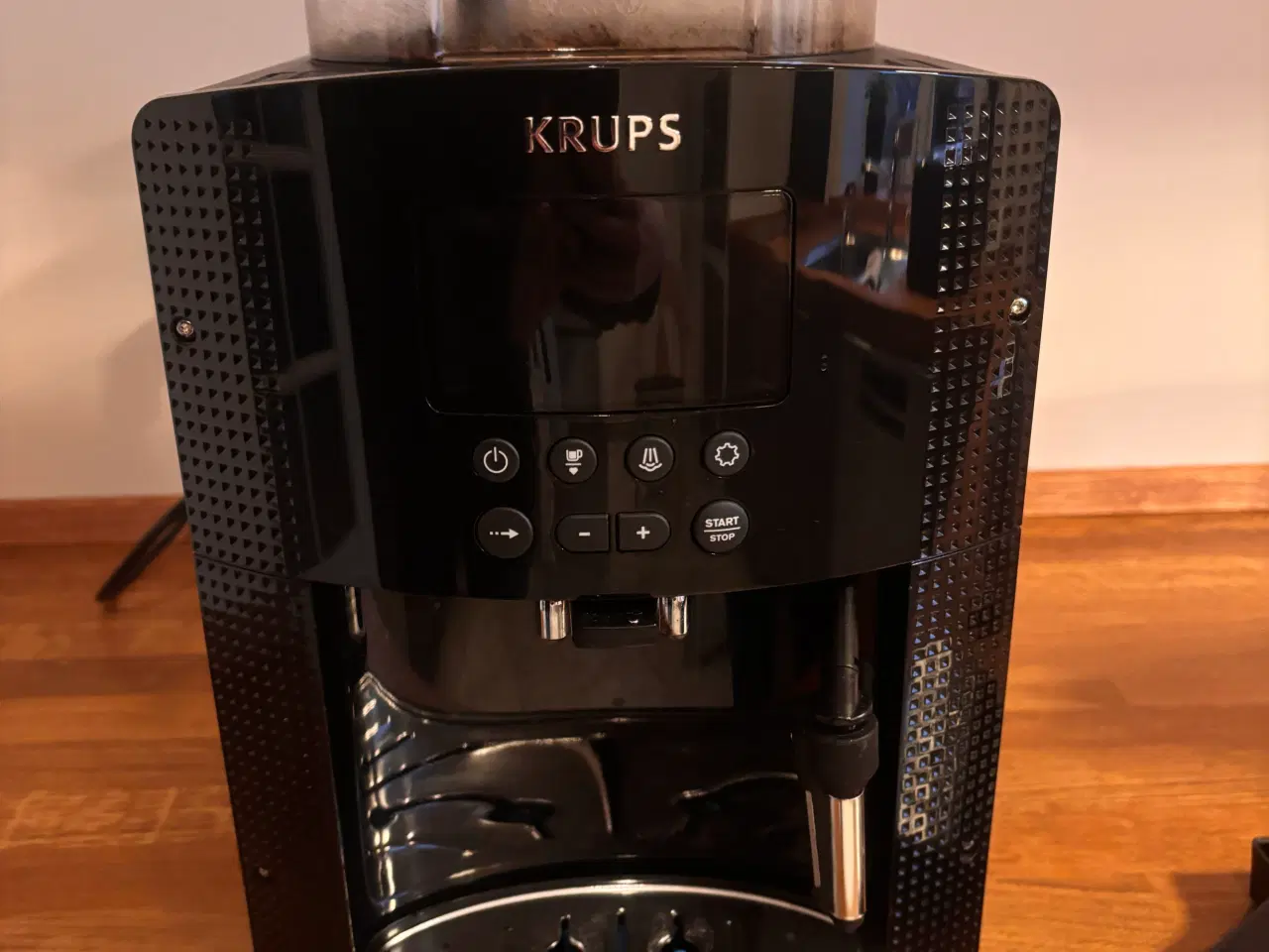 Billede 1 - Krups Essential EA 8160