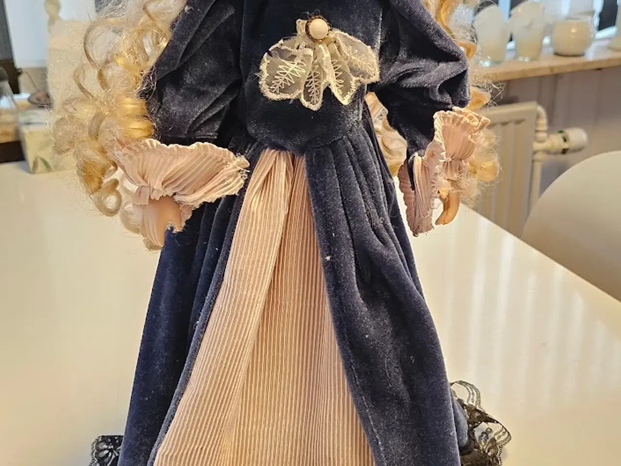 Billede 3 - 2 stk. Vintage porcelænsdukke fra 1980/90'erne.