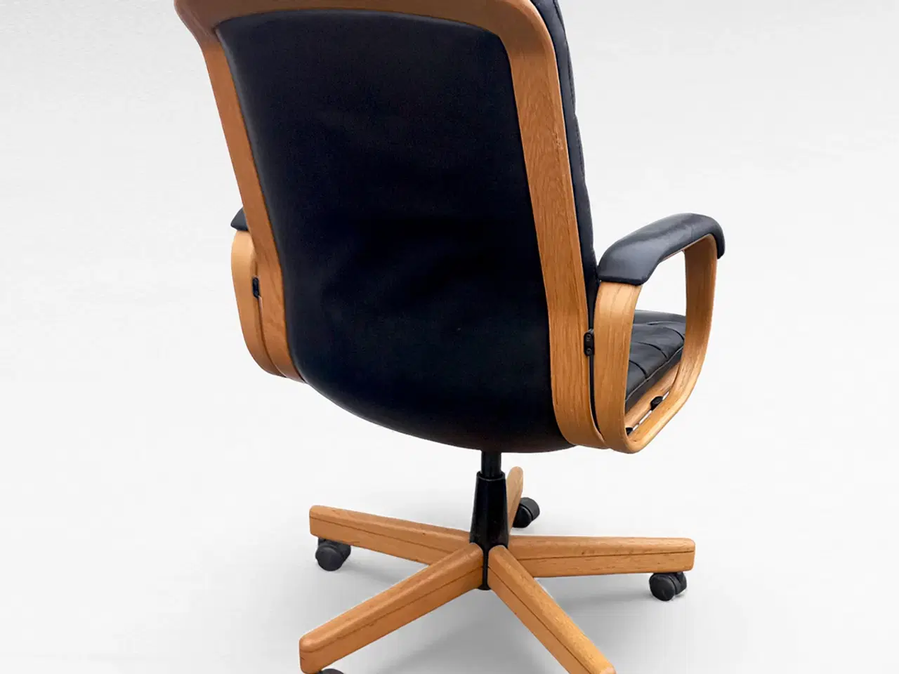 Billede 3 - Stoll Giroflex kontorstol i egetræ og læder