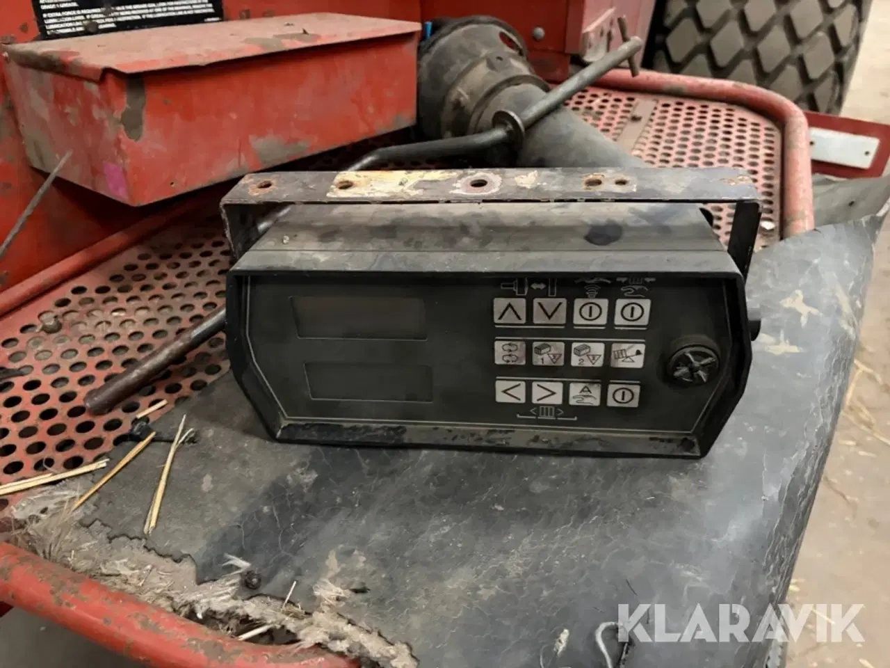 Billede 2 - Bigballe presser New Holland 4900 med snitter