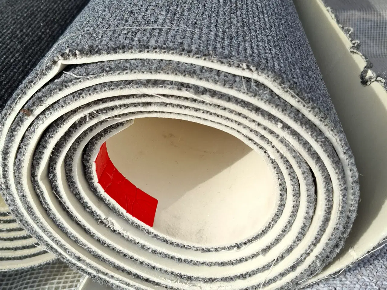 Billede 14 - Gulvtæppe Rester