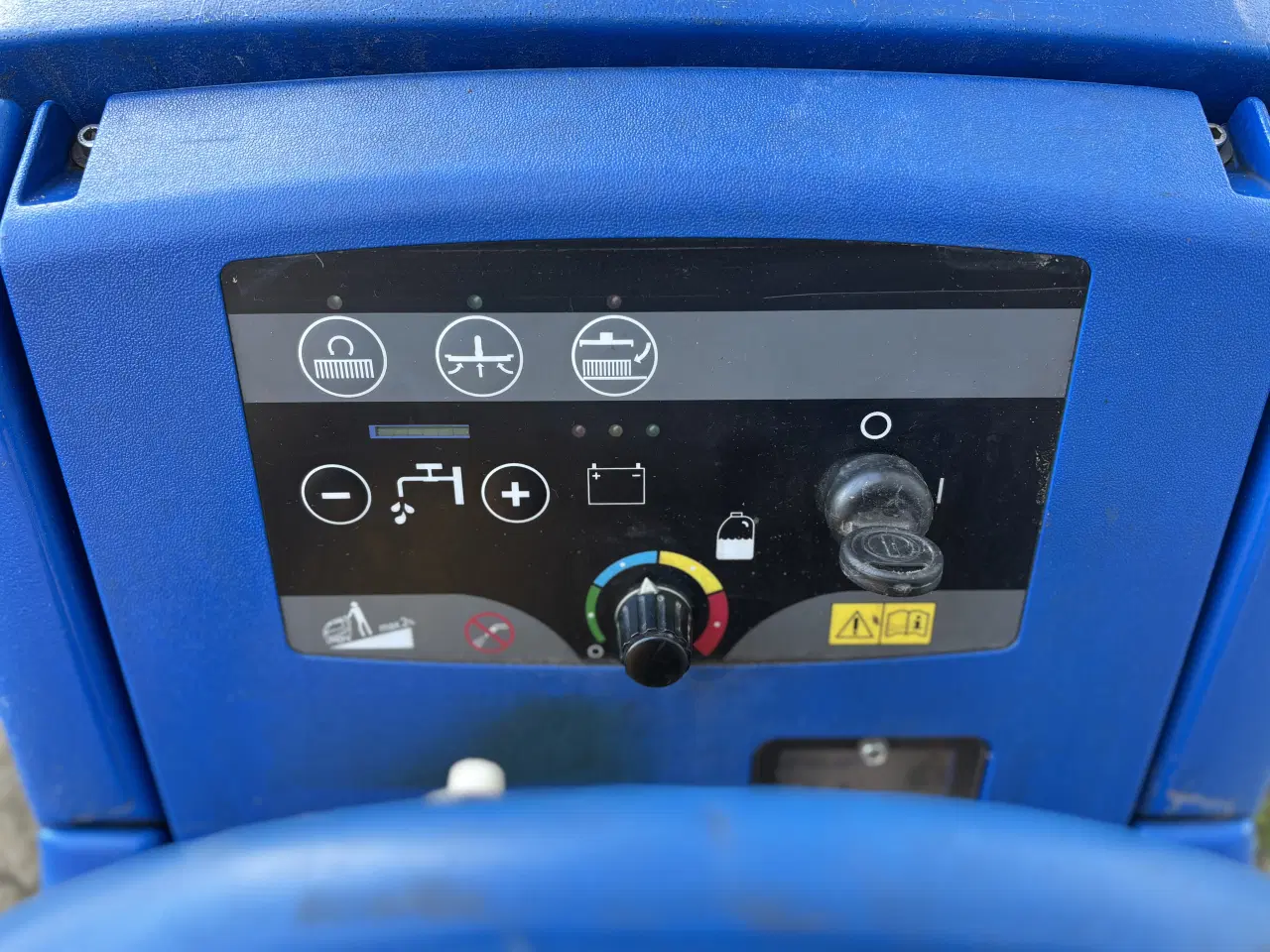 Billede 6 - Gulvvasker Nilfisk Scrubtec 553 BL Combi