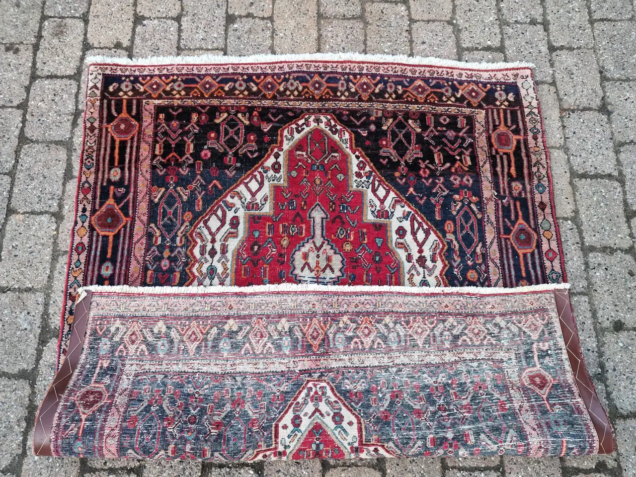 Billede 6 - Ægte tæppe af ældre dato.