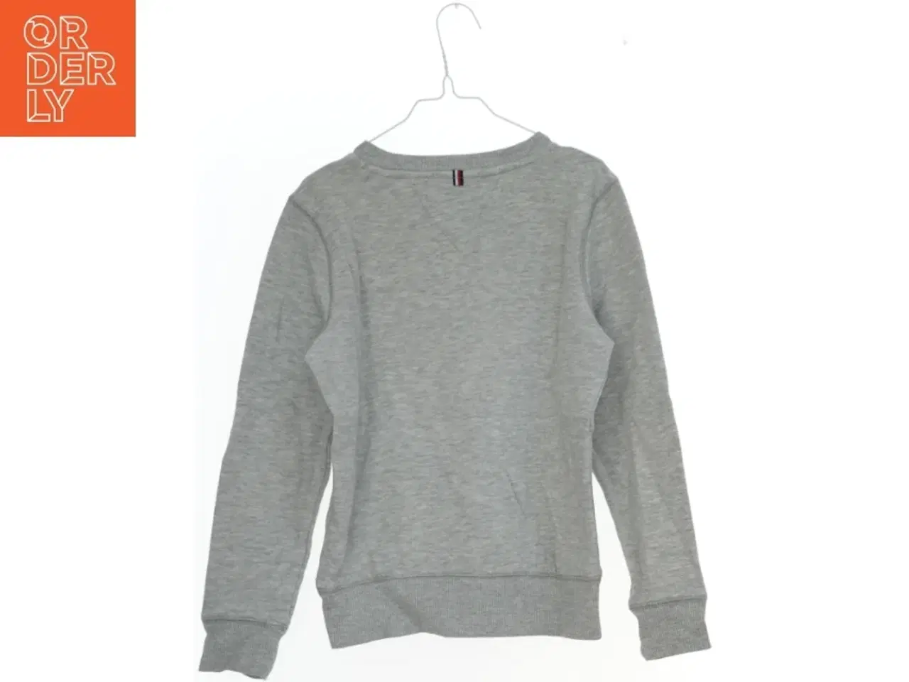 Billede 2 - Grå sweatshirt fra Tommy Hilfiger fra Tommy Hilfiger (str. 140)