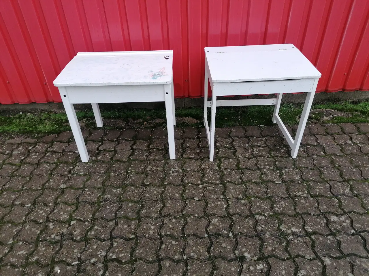 Billede 1 - Børneskrivebord / Skrivepult. ca. HxBxD 55x60x45