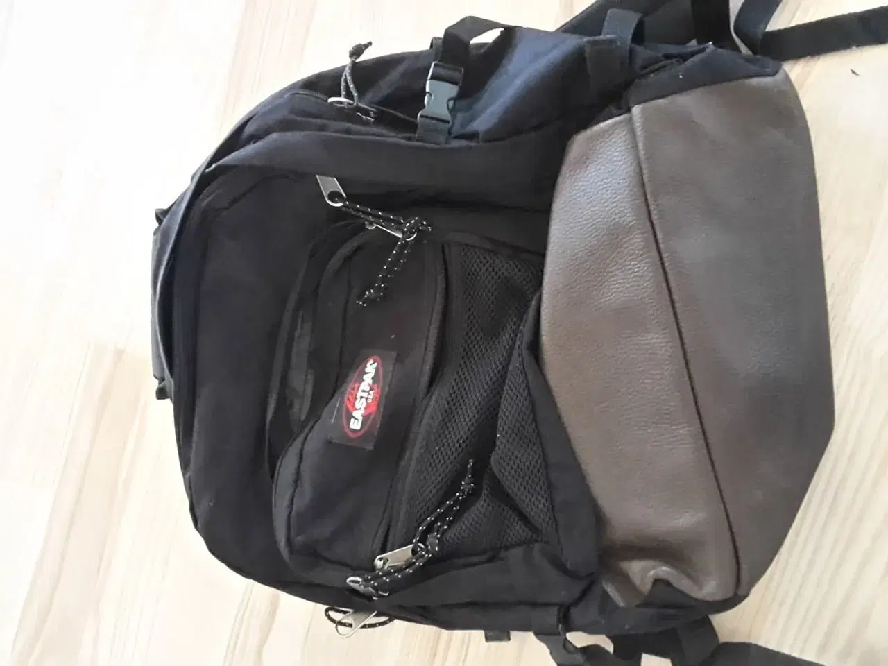 Billede 1 - Eastpak skoletaske