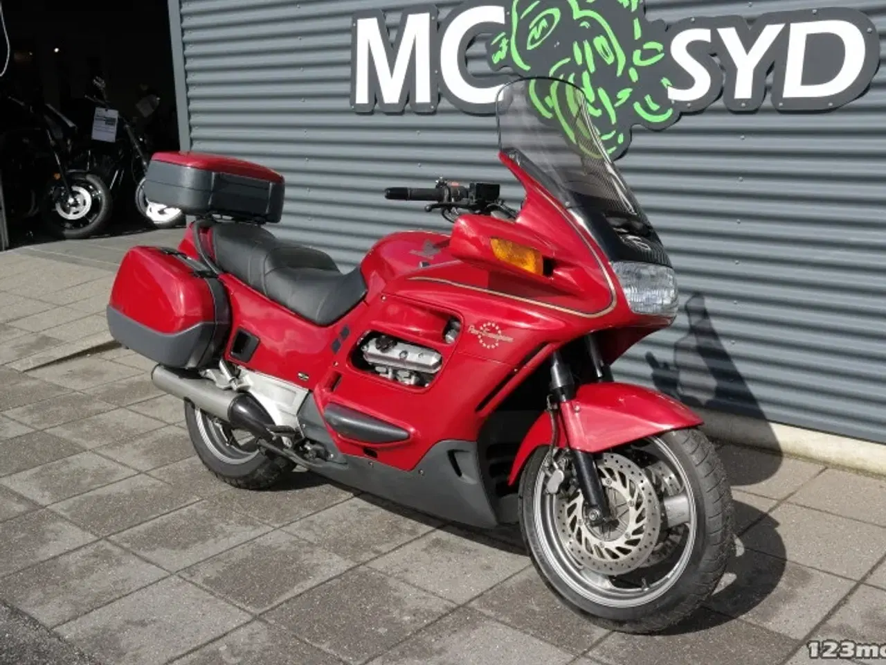 Billede 2 - Honda ST 1100 Pan European MC-SYD       BYTTER GERNE