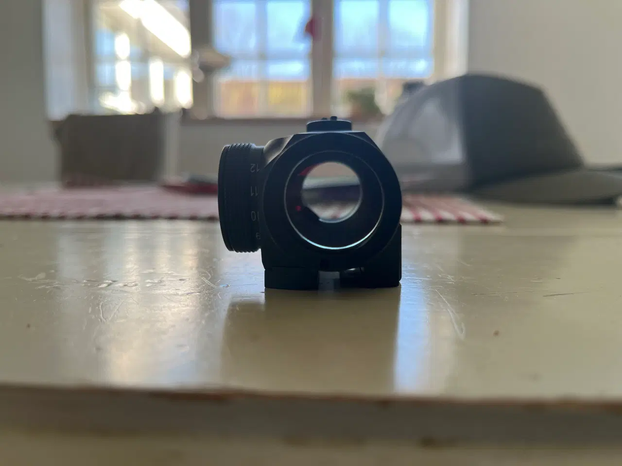 Billede 2 - Næsten ny Aimpoint sælges 