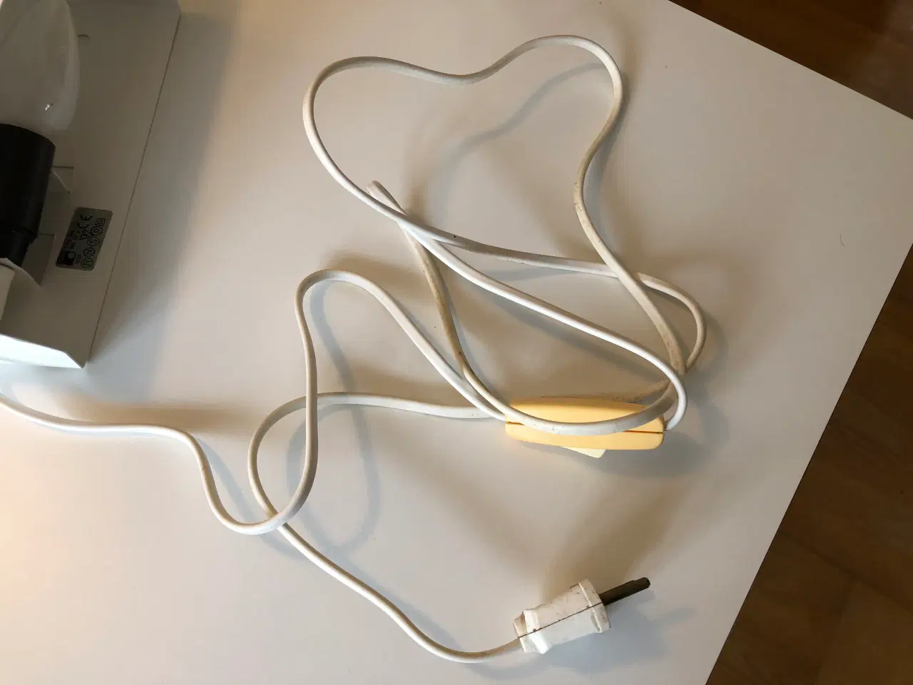 Billede 5 - Flot retro sengelampe i hvid